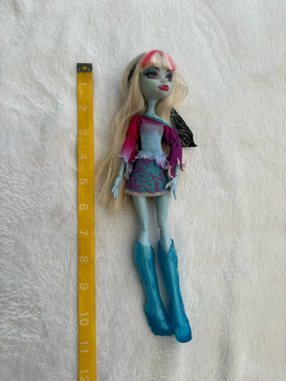 2013 monster high Abbey Bominable fashion Blue Skinned doll music festival